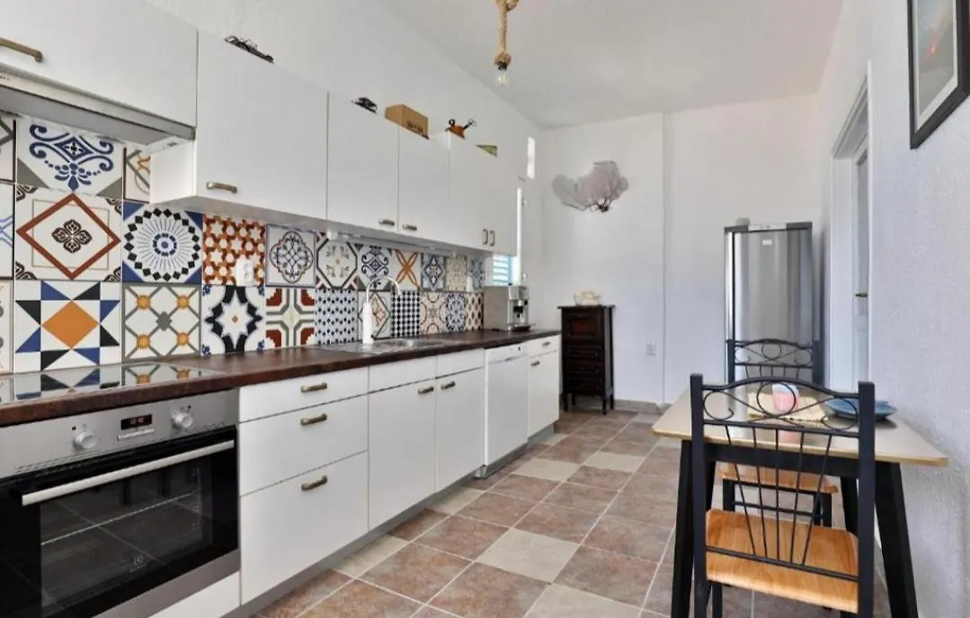 Apartmán Bell Rock Kruševo 0*,  Chorvatsko